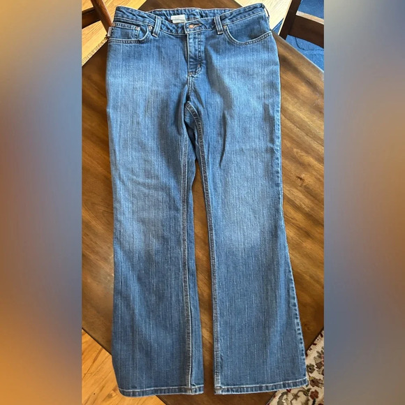 Carhartt Women’s Traditional Fit 12X30 Jeans - Picture 2 of 7